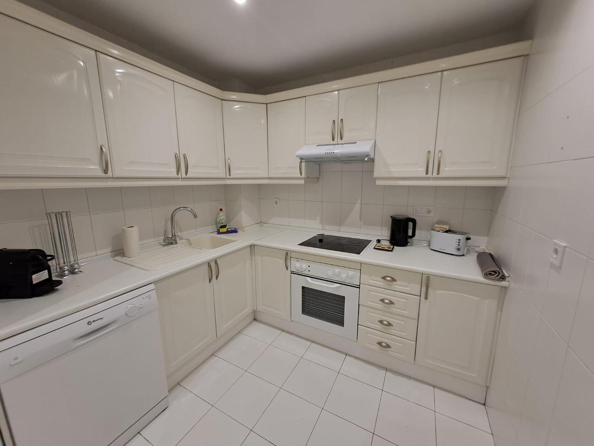 Luminous Apartment In Playas Del Duque , Puerto Banus By Holidays & Home マルベーリャ エクステリア 写真