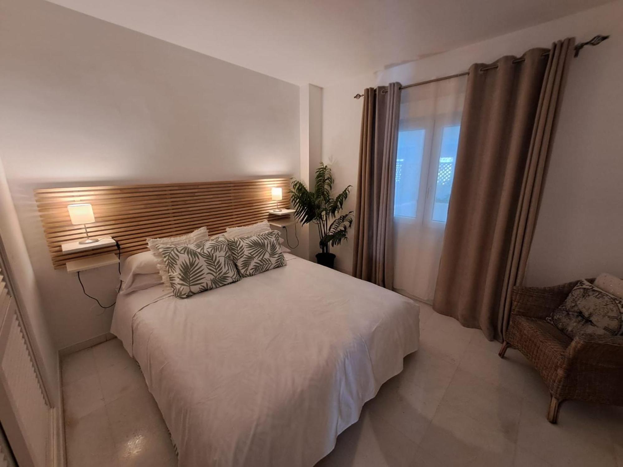 Luminous Apartment In Playas Del Duque , Puerto Banus By Holidays & Home マルベーリャ エクステリア 写真