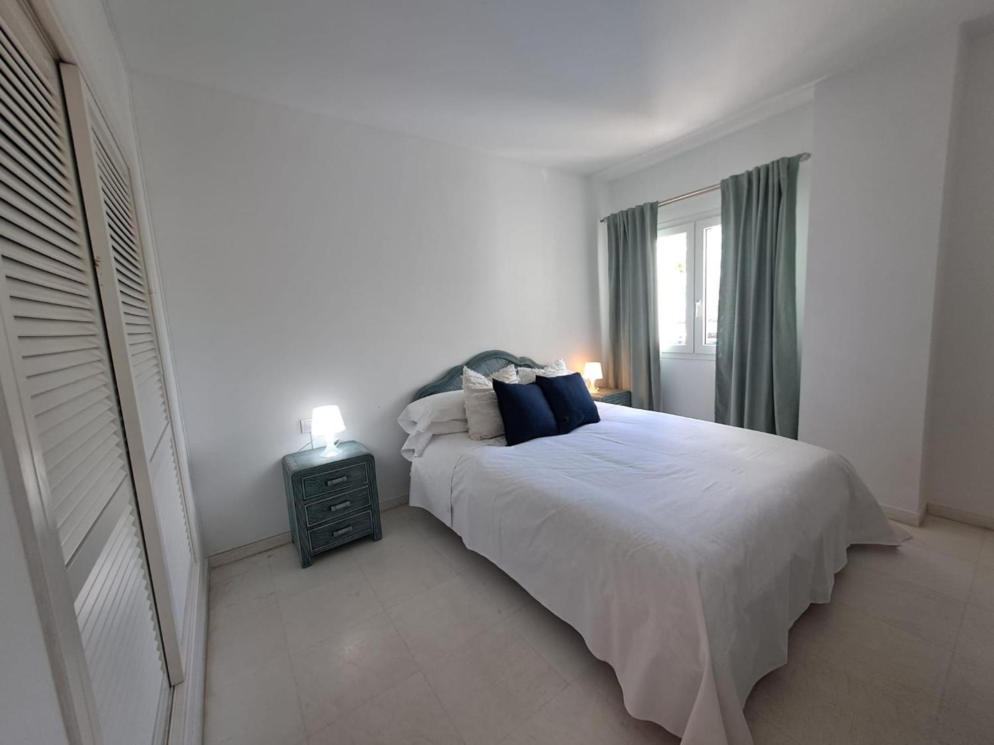 Luminous Apartment In Playas Del Duque , Puerto Banus By Holidays & Home マルベーリャ エクステリア 写真